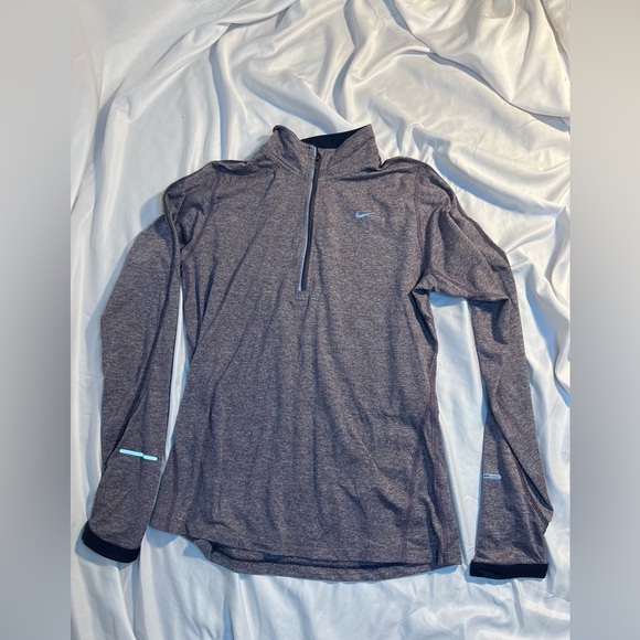 Nike Dri-FIT Running 1/4 Zip Performance top | M - Picture 11 of 11